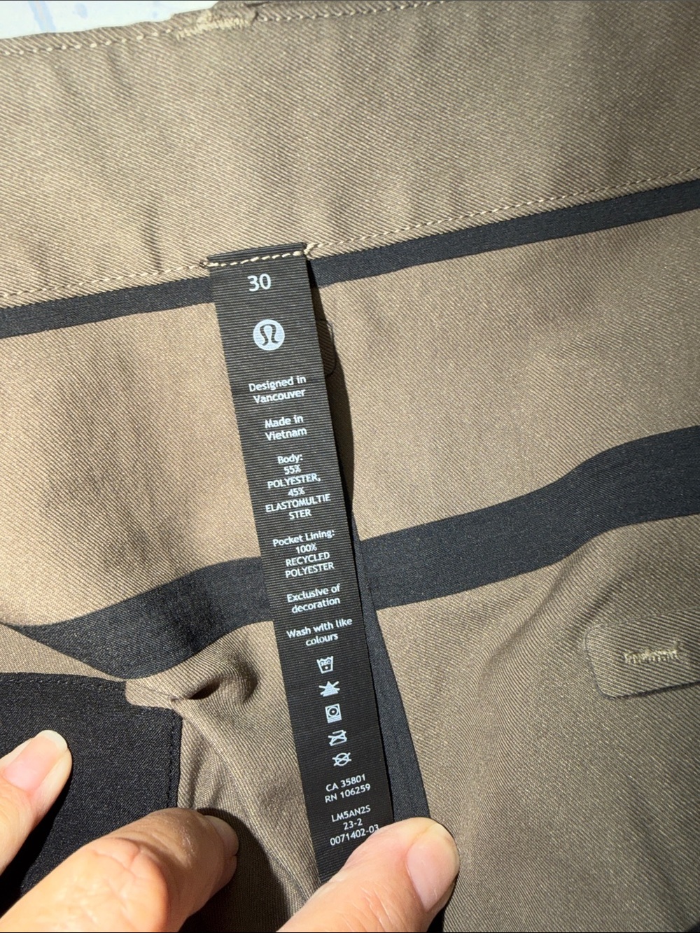 Men's Lululemon Pants - Picture 4 of 8